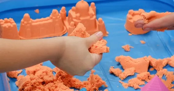 Science behind Kinetic Sand